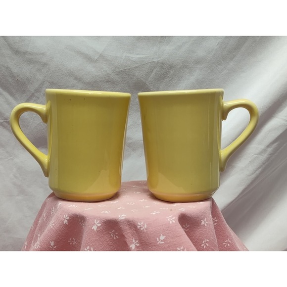RLC Other - Vintage RLC Yellow Restaurant Ware Coffee Mugs (2)